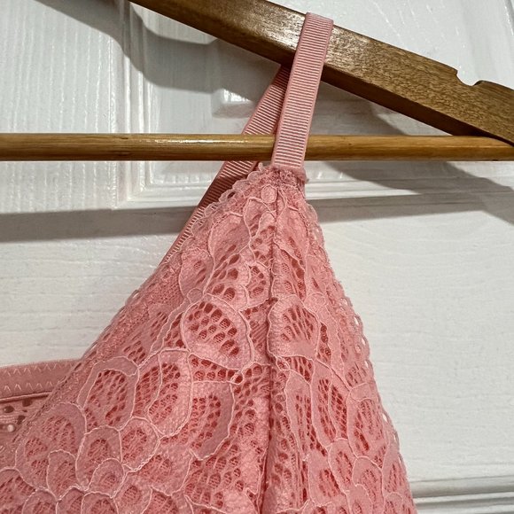 Adrienne Vittadini Sexy Pink Lace Bra Size - Large NWOT - Picture 4 of 8